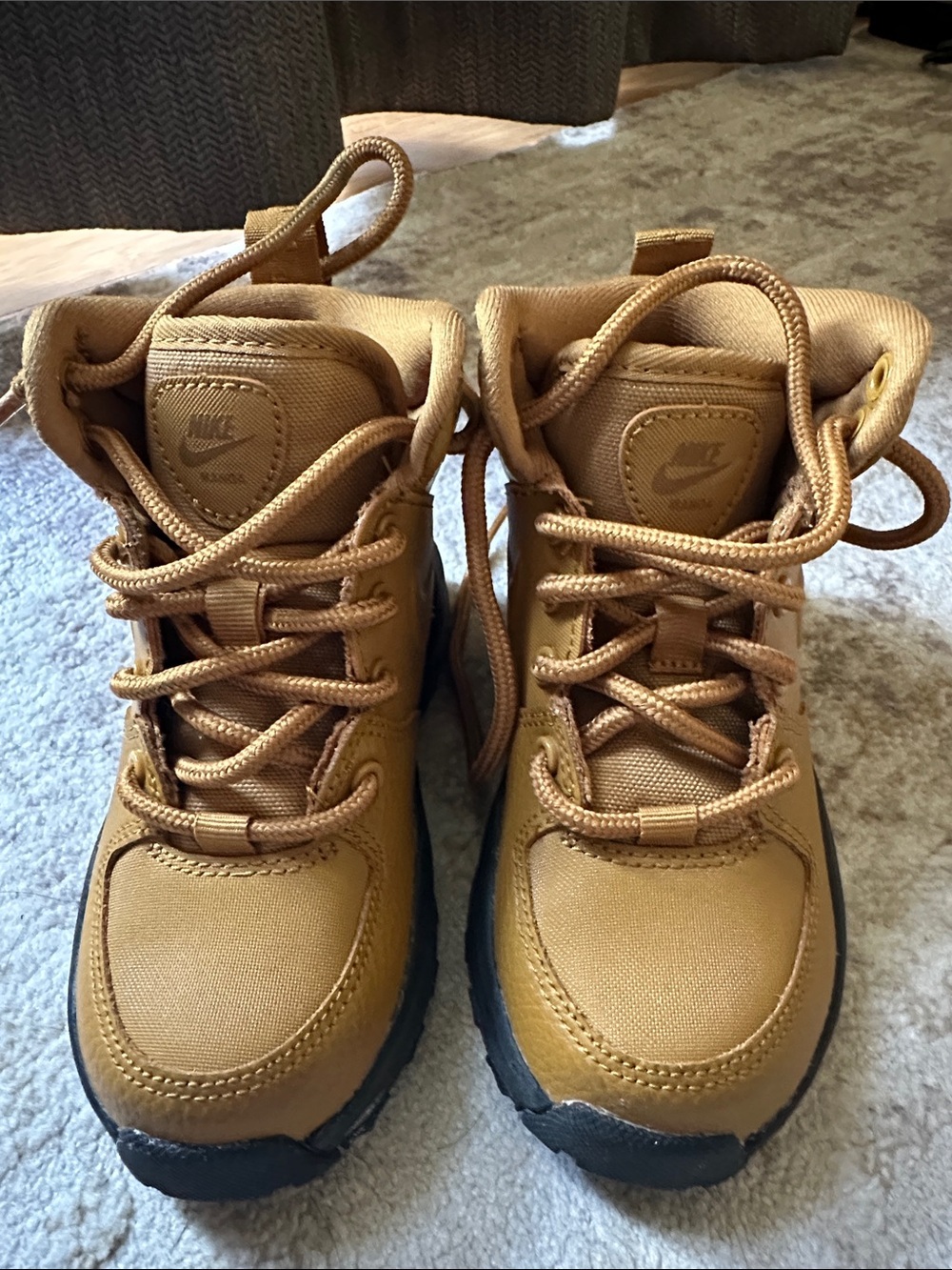 Nike Kids' Wheat/Tan High-Top Boots